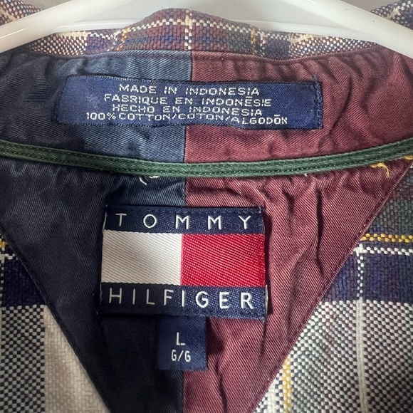 Tommy Hilfiger Plaid Crest Logo Button Down Top Large - Picture 4 of 5